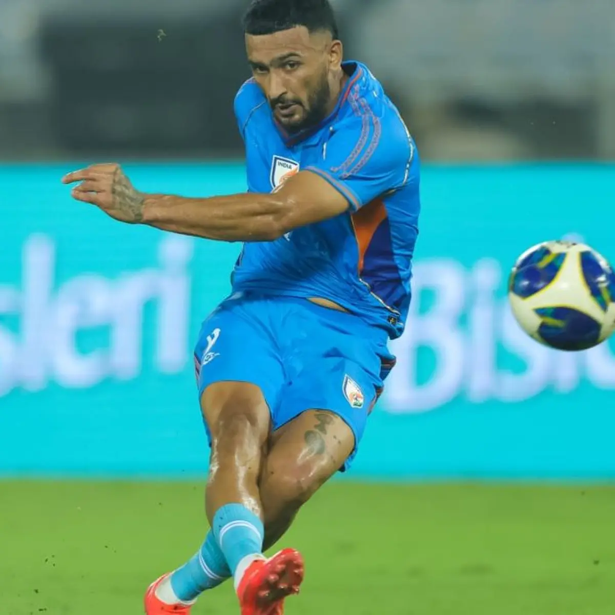 Photo: CentralBatam Uruguay beats India 6-1 in Kolkata as lightning storm halts play